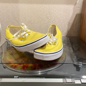 Vans classic lace bright yellow